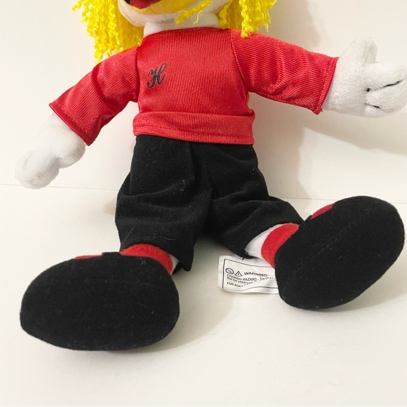 Chuck E. Cheese 2004 Helen Red Shirt Black Pants Limited Edition - Picture 5 of 15